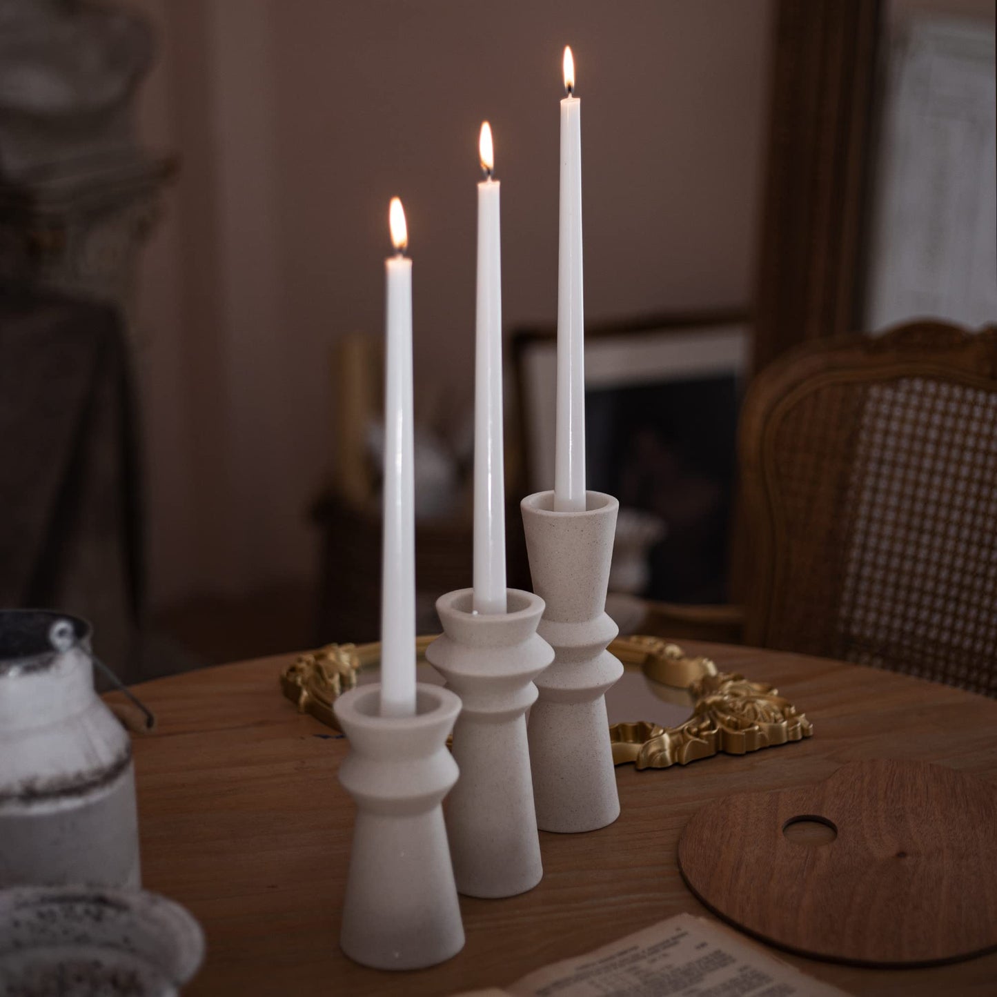 VICBOND Set of 3 Ceramic Candle Holders,Minimalist Style, Candle Burning Display Holder,for for Home Decorations, Wedding Parties, Festival Celebrations.