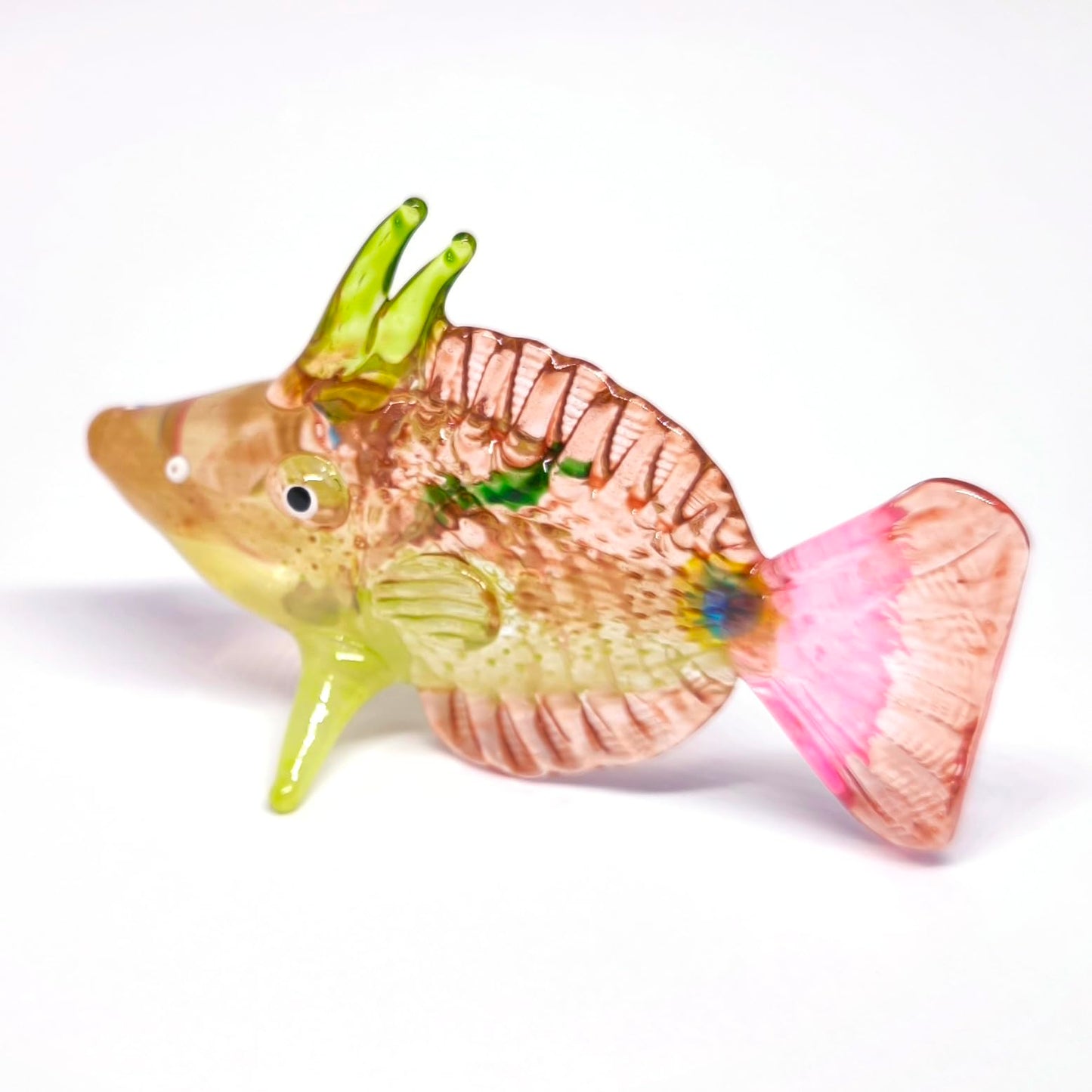 ZOOCRAFT Hand-Blown Glass Fish Figurine for Fish Lovers, Artisan Lampwork Sculpture — Coastal & Ocean Decor Gift for Marine Enthusiasts & Beach Home Collectors