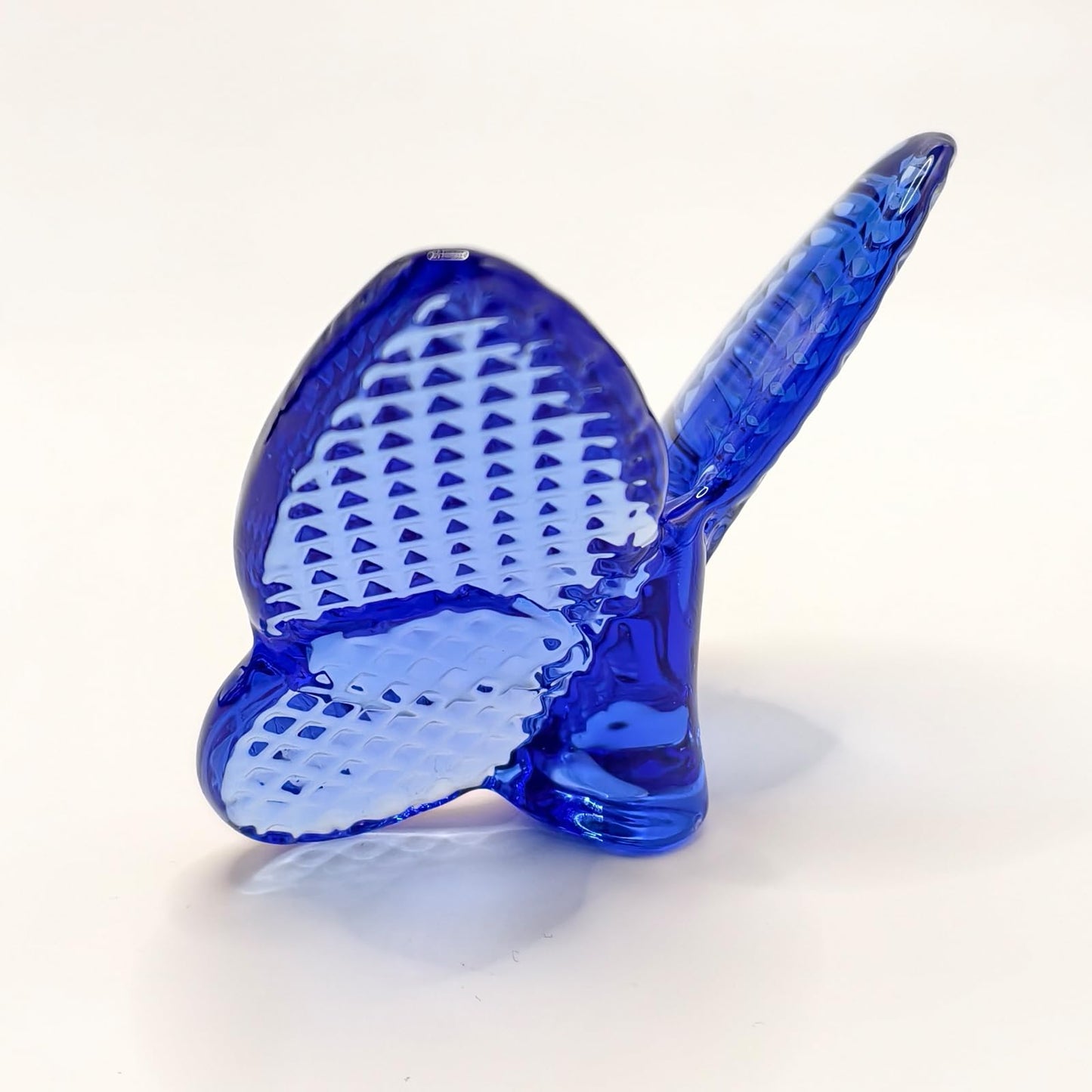 Rotroyce Handcrafted Crystal Butterfly Collectible Sculpture - Premium K9 Crystal Glass Butterfly Figurine, Elegant Home Décor, Gift for Collectors & Art Lovers (Diamond Blue 2pcs)