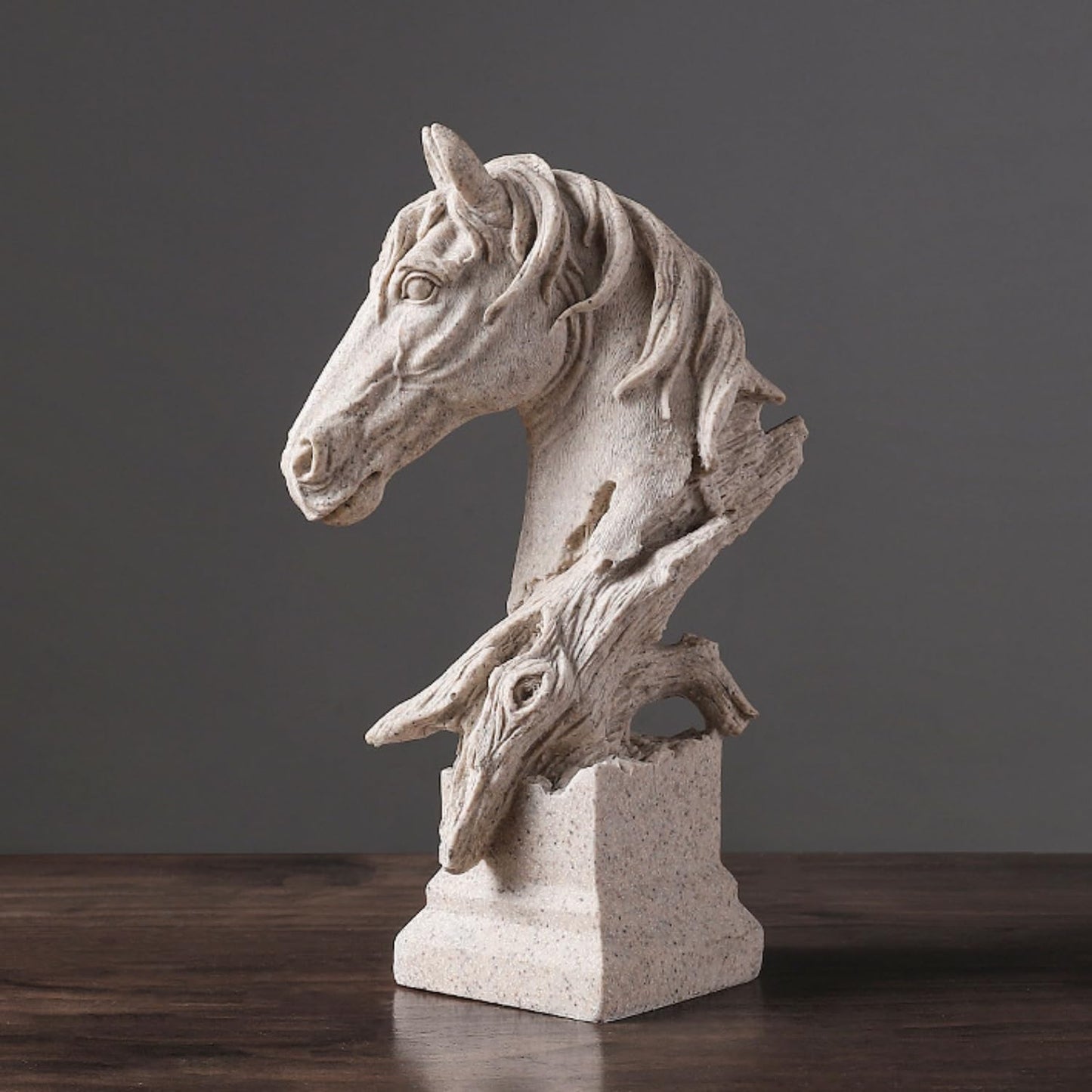 Yahu Lando Creative Art Retro Horse Head Ornament,Resin Statue Ornaments,Abstract Style Sculptures,Living Room Dining Desk Decorations,Bookshelf Decorative Objects,Office Decor(7.9"/Sandstone)