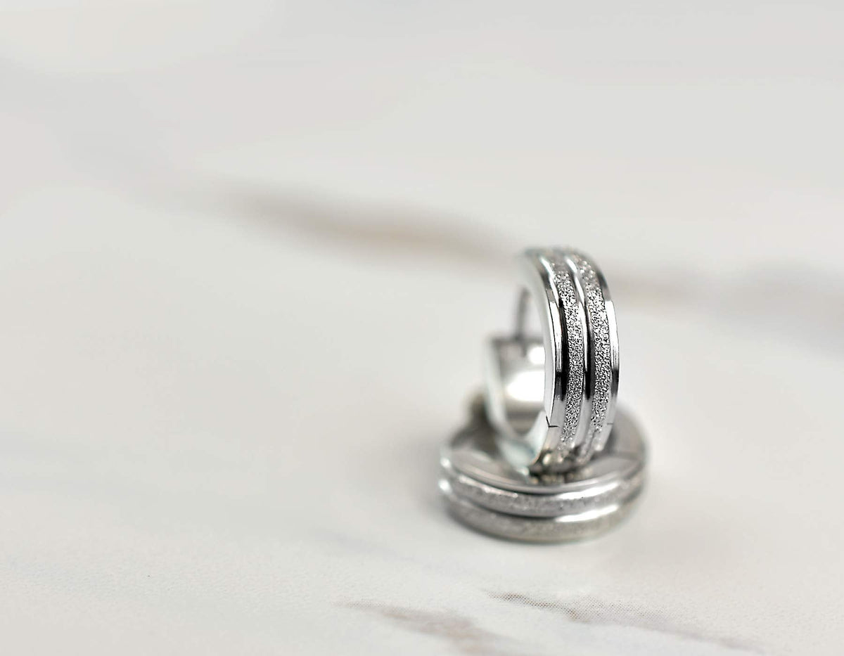 Stainless Steel Hoop Earrings For Men's Women's,Silver/Gold/Black/Blue Hypoallergenic Round Huggie Earrings,Fashion Punk Earrings Piercing Jewelry,Simple Stylish Loop Earring,Gift for Him Her Birthday
