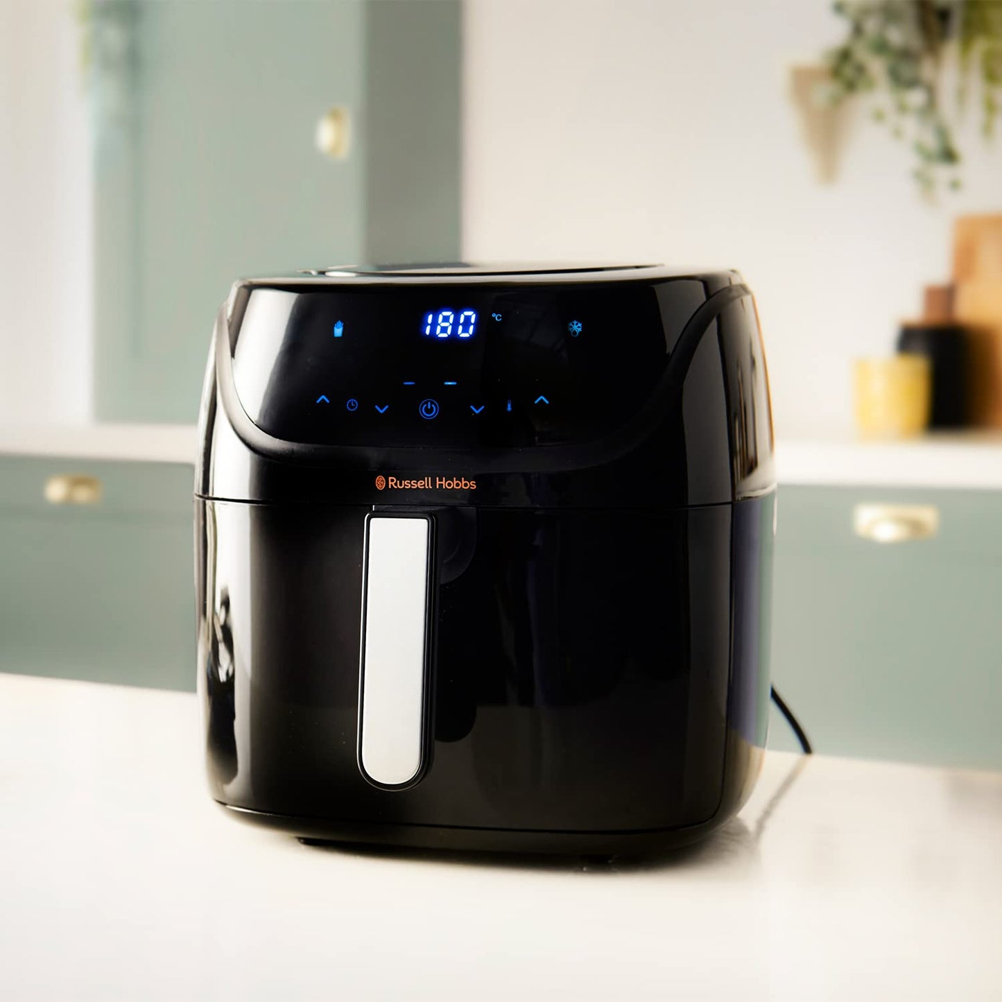 Russell Hobbs XXL Family Rapid Digital Air Fryer 8L [Compact Housing |7 Cooking Functions |10 Programmes] Energy Saving, Max 220°C, Use without oil, Grill, Bake, Roast, Reheat, Frozen etc. 27170