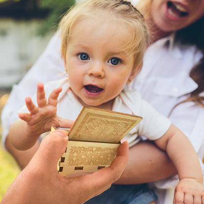 Sooharic Daughter Gifts from Dad, Wooden Music Box, Dad to Daughter Gifts, Suitable for Birthday/Christmas/Keepsake