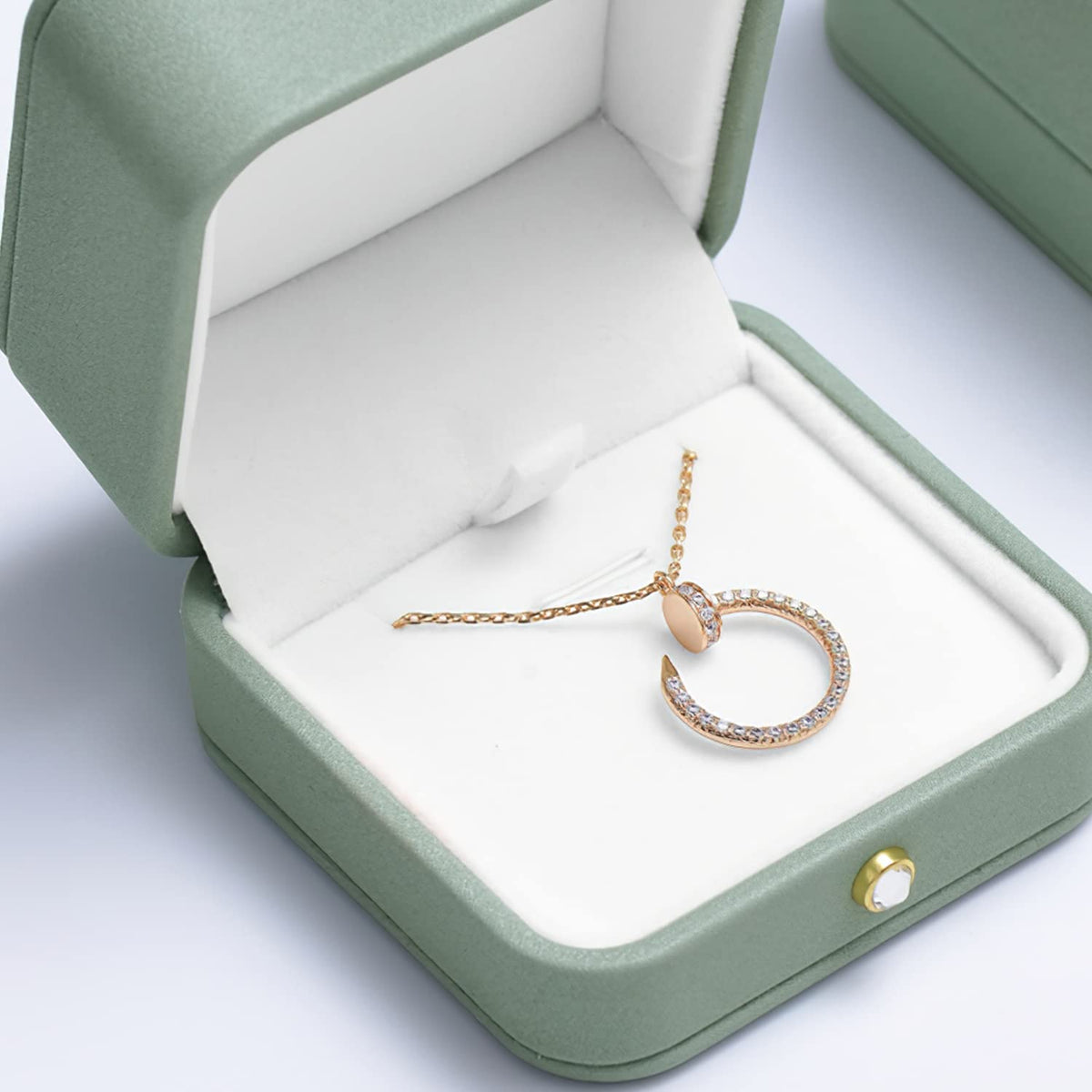 Woodten Premium Green Leather Necklace Pendant Box Velvet Interior Jewelry Gift Box for Pendant Necklace