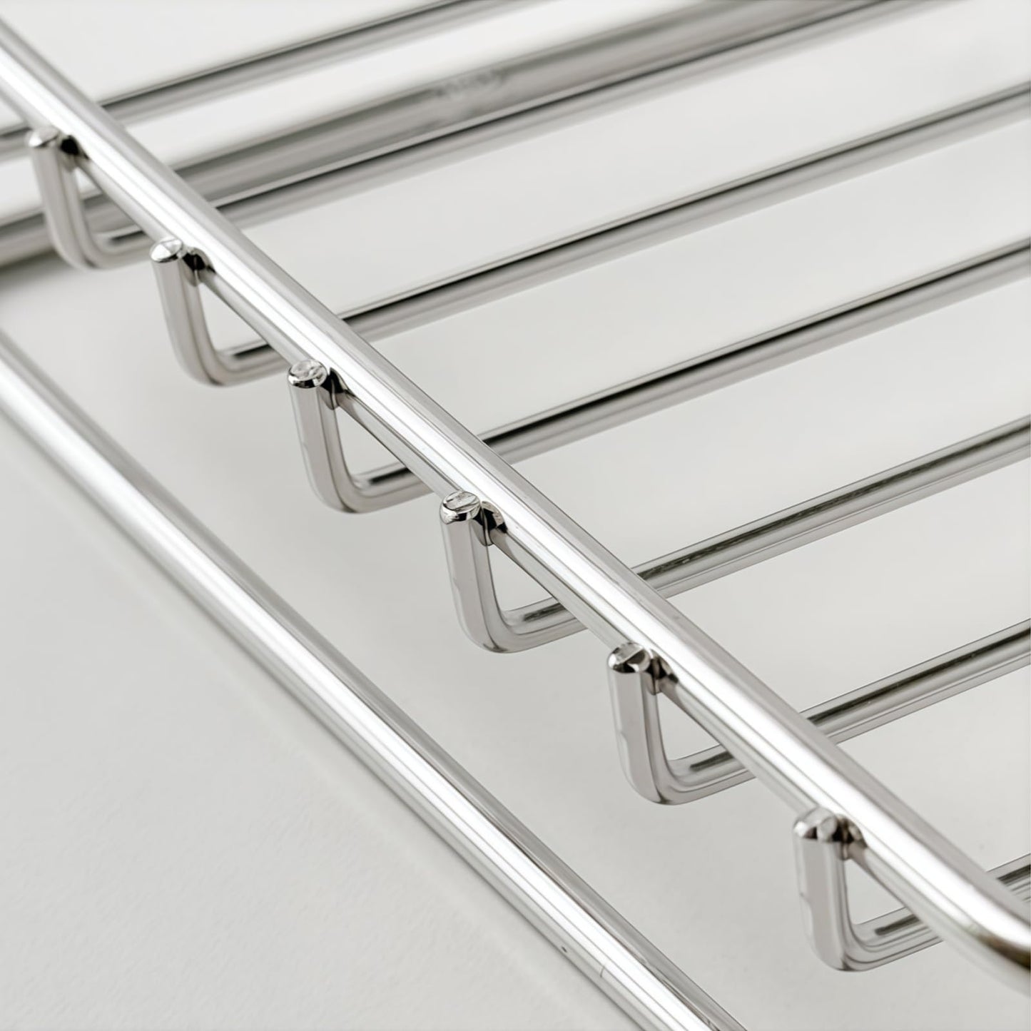 Double-Layer Stainless Steel Soap Dish with Self-Drainage Design, Anti-Slip and Raised Guardrail – Suitable for Bathroom, Bathtub, and Kitchen Sink (Soap Not Included, Soap Rack + Draining Tray)