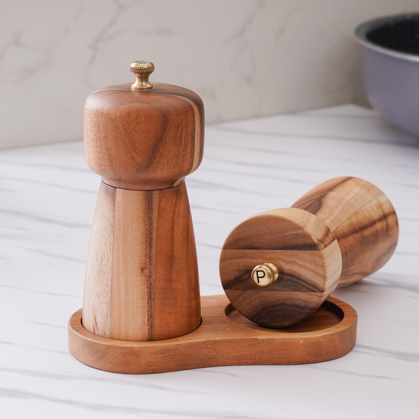 DeroTeno Salt and Pepper Grinder Set with Tray, Adjustable Ceramic Grinder Salt Mill, Stainless Steel Grinder Pepper Mill, Acacia Wood, 5 inch /14cm Height, Bottom Dia 2.36inch/6cm (Tray is Included)
