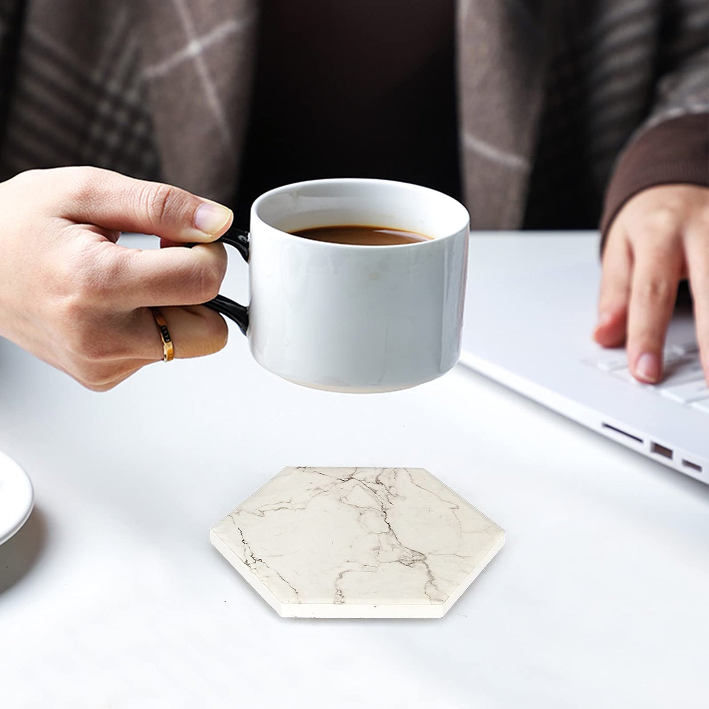 6 Pack Cute Marble Absorbent Stone Coaster Set with Holder Cool Cork Coster Modern White Ceramic Coasters Bar Desk Cup Drink Coasters Funny Coffee Table Decor Kitchen Unique Coster posavasos