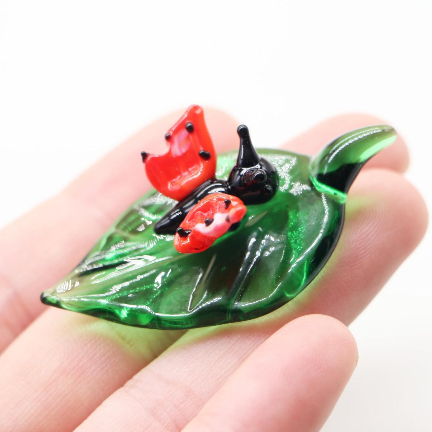 Crrezhai Mini Crystal Green Leaf Glass Animal Butterfly: Table Figurines Decor Crystal Room Ornament Sculpture Women Gift Collectible Figurines