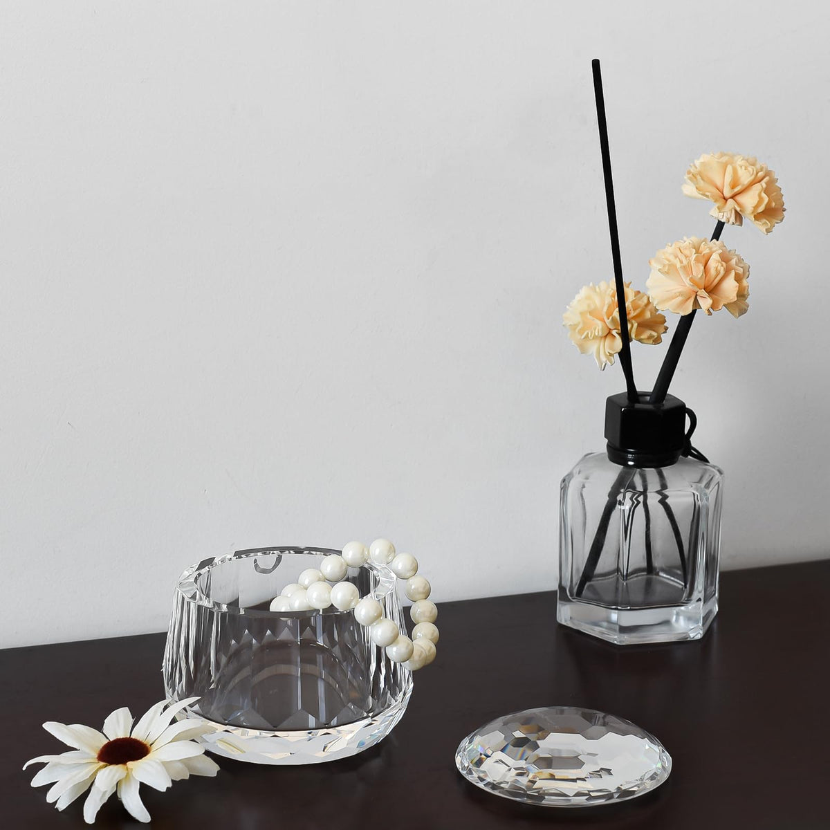 DONOUCLS Crystal Candy Dish, Nut Bowl with Lid 3.5" x 3.1" Decorative Crystal Bowl&Jar for Home Wedding Table, Comes With Gift Box