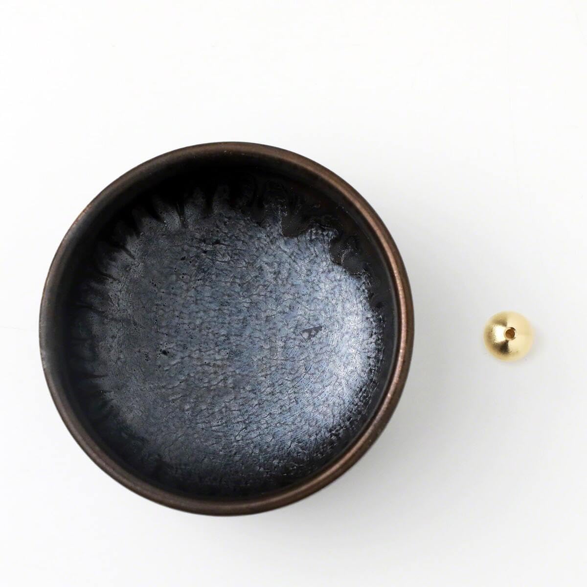 Asayu Japan Zen Incense Holder – 3.9" (100 mm) Ceramic Incense Bowl with Brass Burner, Made in Japan Mino Ware, Modern Wabi-Sabi Style in Metallic Black, Brown & Gold