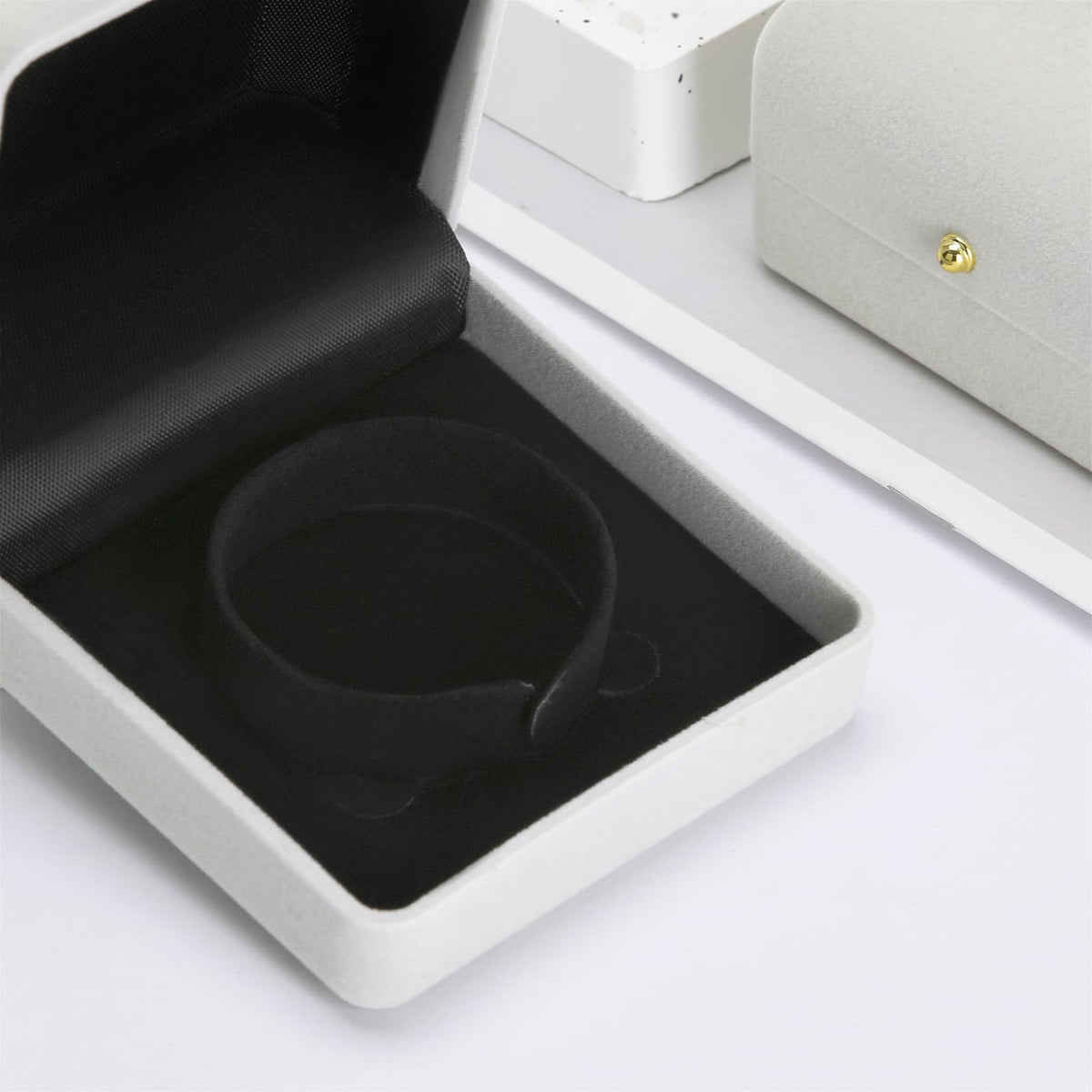 KUKUVR 2 Piece Velvet Bracelet Box, Bangle Jewelry Gift Box for Women, Elegant Bracelet Gift Boxes for Memorable Moments (Grey)