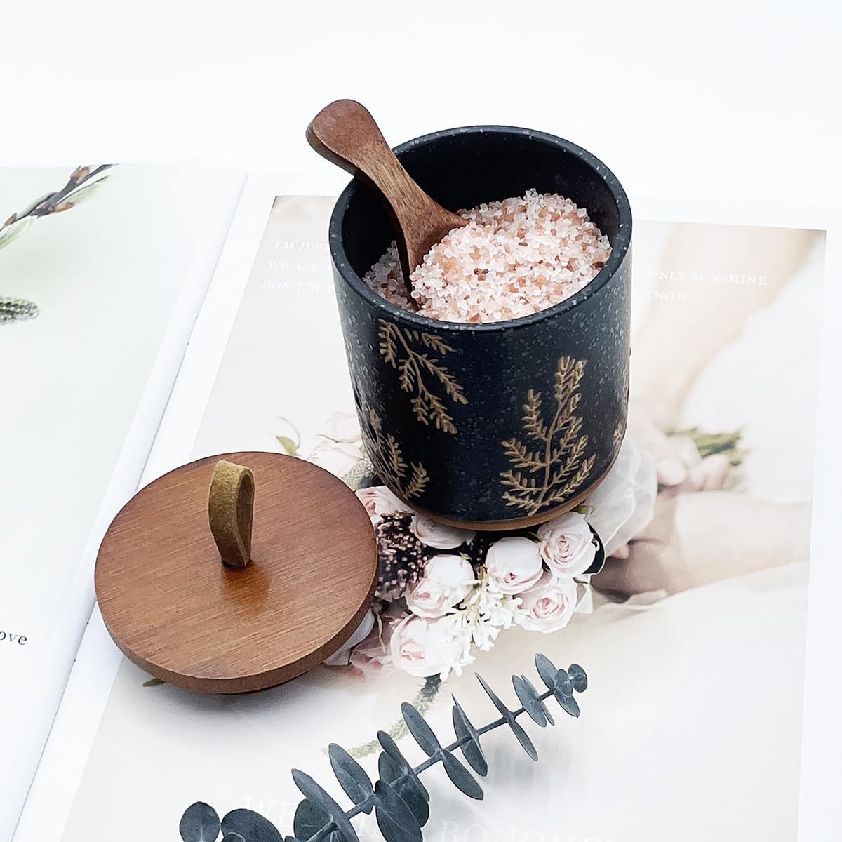 EWEIGEER 10oz Ceramic Airtight Food Storage Container with Wooden Spoon for Sugar,Matcha,Salt,Coffee,Spices,Cat Treat,Loose Leaf Tea(Black Botanical Fern Pattern)