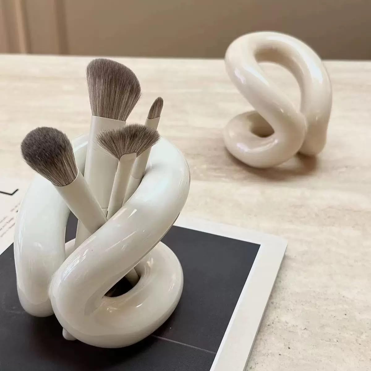 Bathroom Ceramics Toothbrush Holder Rope Knots Tooth Brushes Storage Holder Dressings Table Makeup Organizers Shelf Home Decors Multiple Brush Holder (B)