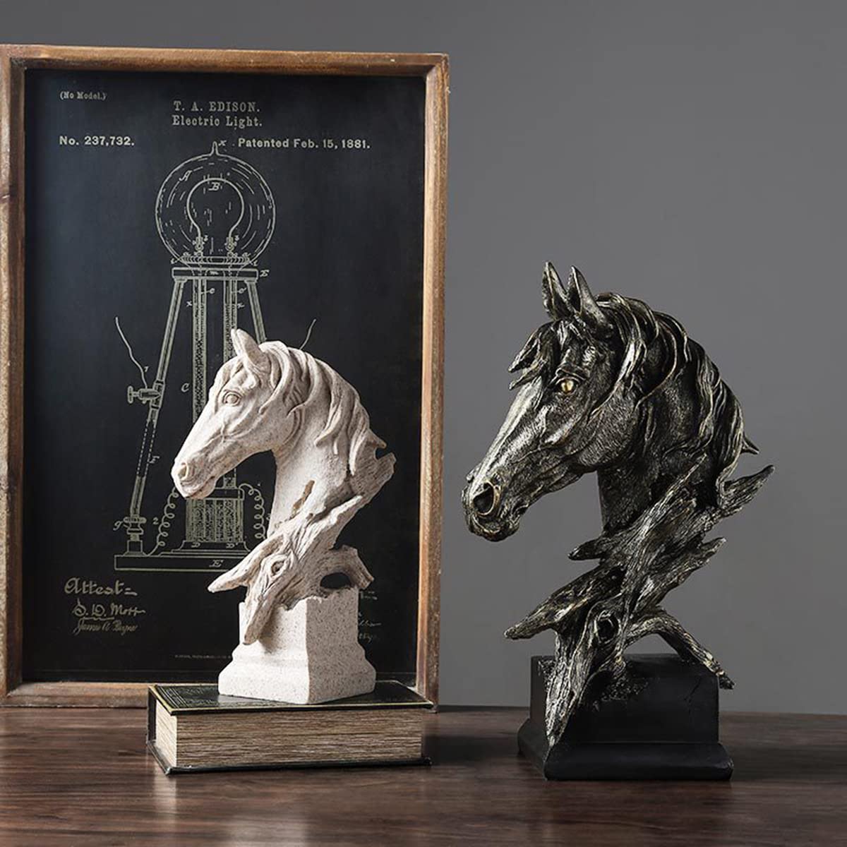 Yahu Lando Creative Art Retro Horse Head Ornament,Resin Statue Ornaments,Abstract Style Sculptures,Living Room Dining Desk Decorations,Bookshelf Decorative Objects,Office Decor(7.9"/Sandstone)