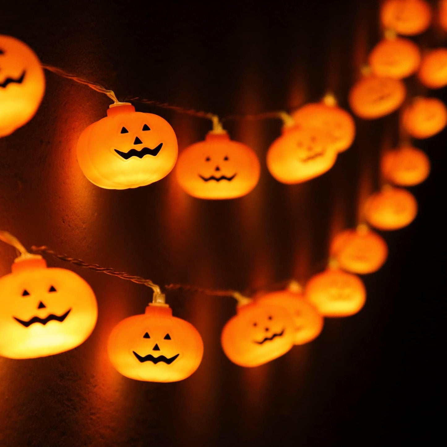 Runleo Halloween Decorations Pumpkin String Lights - 20 LED 10 FT 3D Cute Waterproof Orange Jack-O-Lantern Battery Operated Lights, 2 Modes Steady/Flickering Light for Indoor Outdoor Party Decor