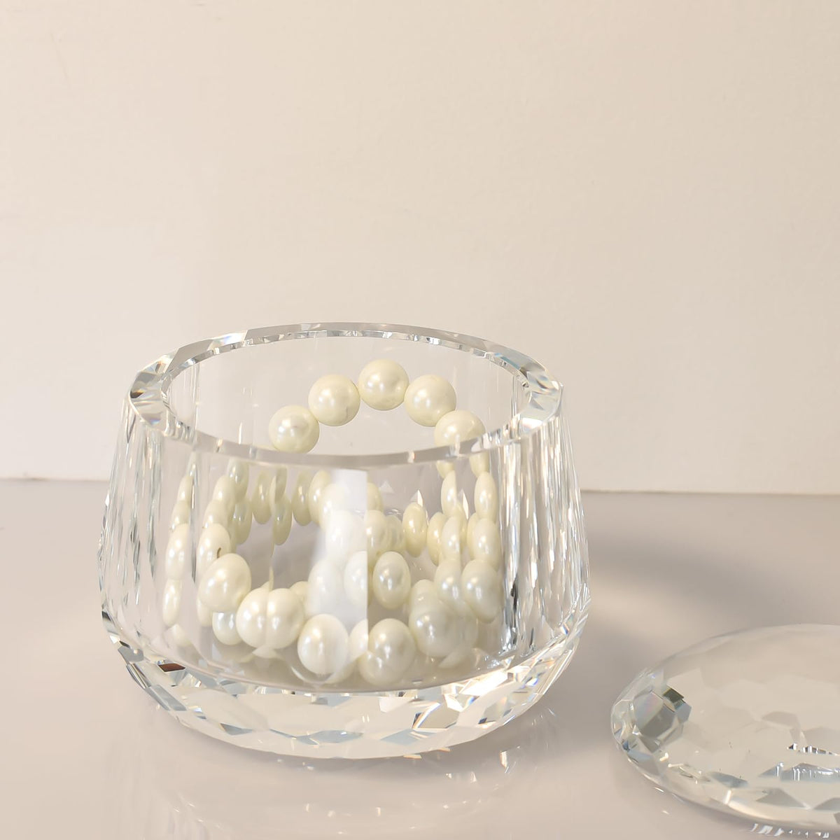 DONOUCLS Crystal Candy Dish, Nut Bowl with Lid 3.5" x 3.1" Decorative Crystal Bowl&Jar for Home Wedding Table, Comes With Gift Box