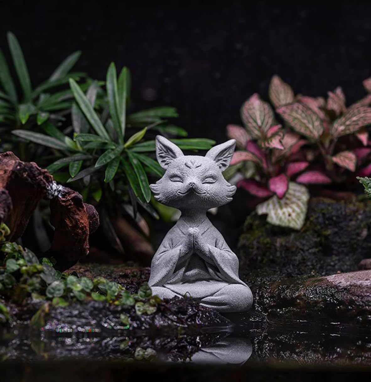 livelyfish Meditating Buddha Fox Statue Aquarium Zen Statue Yoga Animal Figurines Sandstone Sculpture for Fish Tank Garden Tabletop Decor, S1