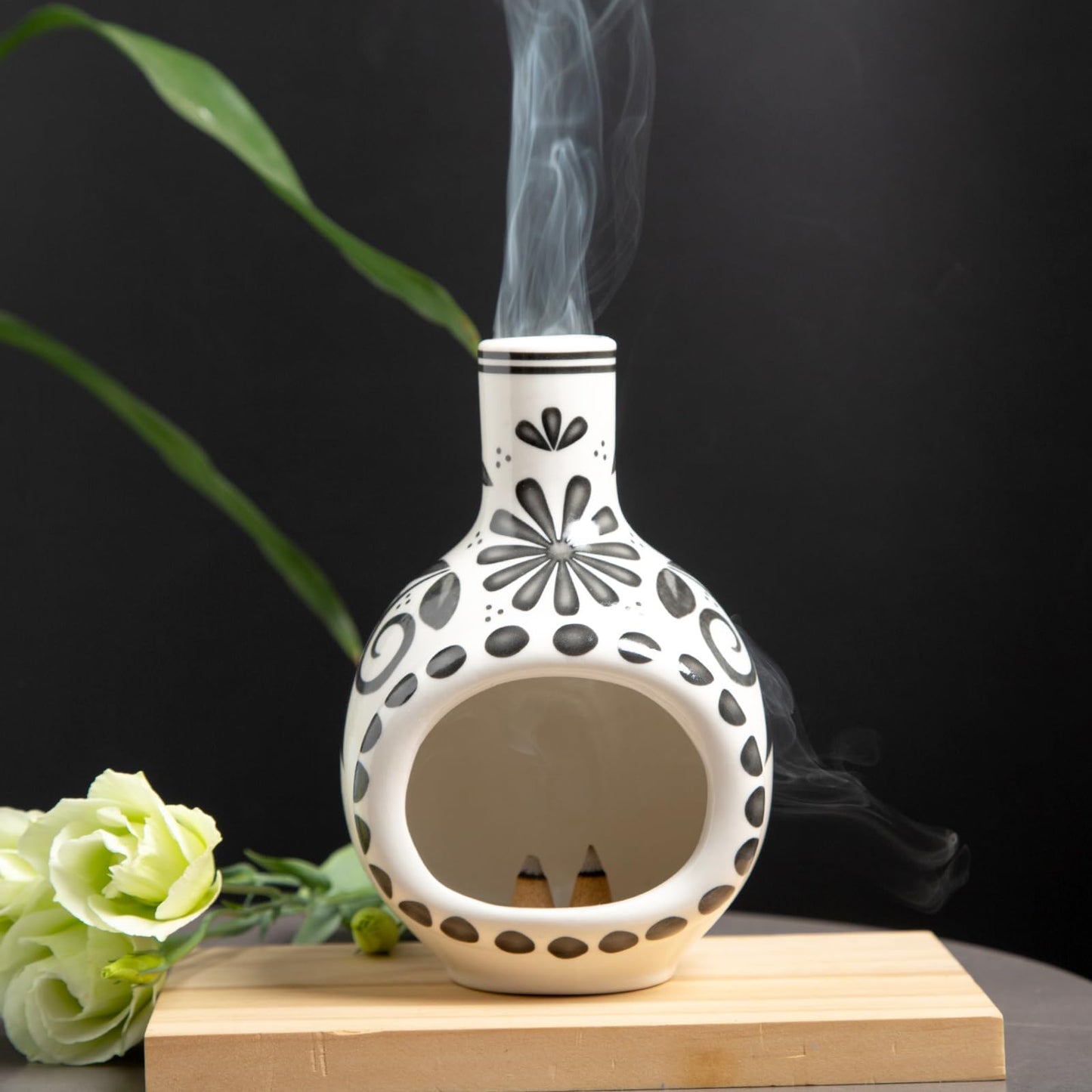 MOUGIGI Handcrafted Palo Santo Holder Ceramic Incense Burner - Compact Size for Meditation Space - Burn Palo Santo Sticks and Cones Safely - Sage Aromatherapy Decor