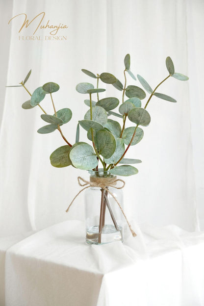 Muhanjia Artificial Eucalyptus Stems in Glass Vase with Faux Water,3Pcs Fake Plant with Double-Sided Green Leaves for Centerpiece(Double-Sided Green Eucalyptus)