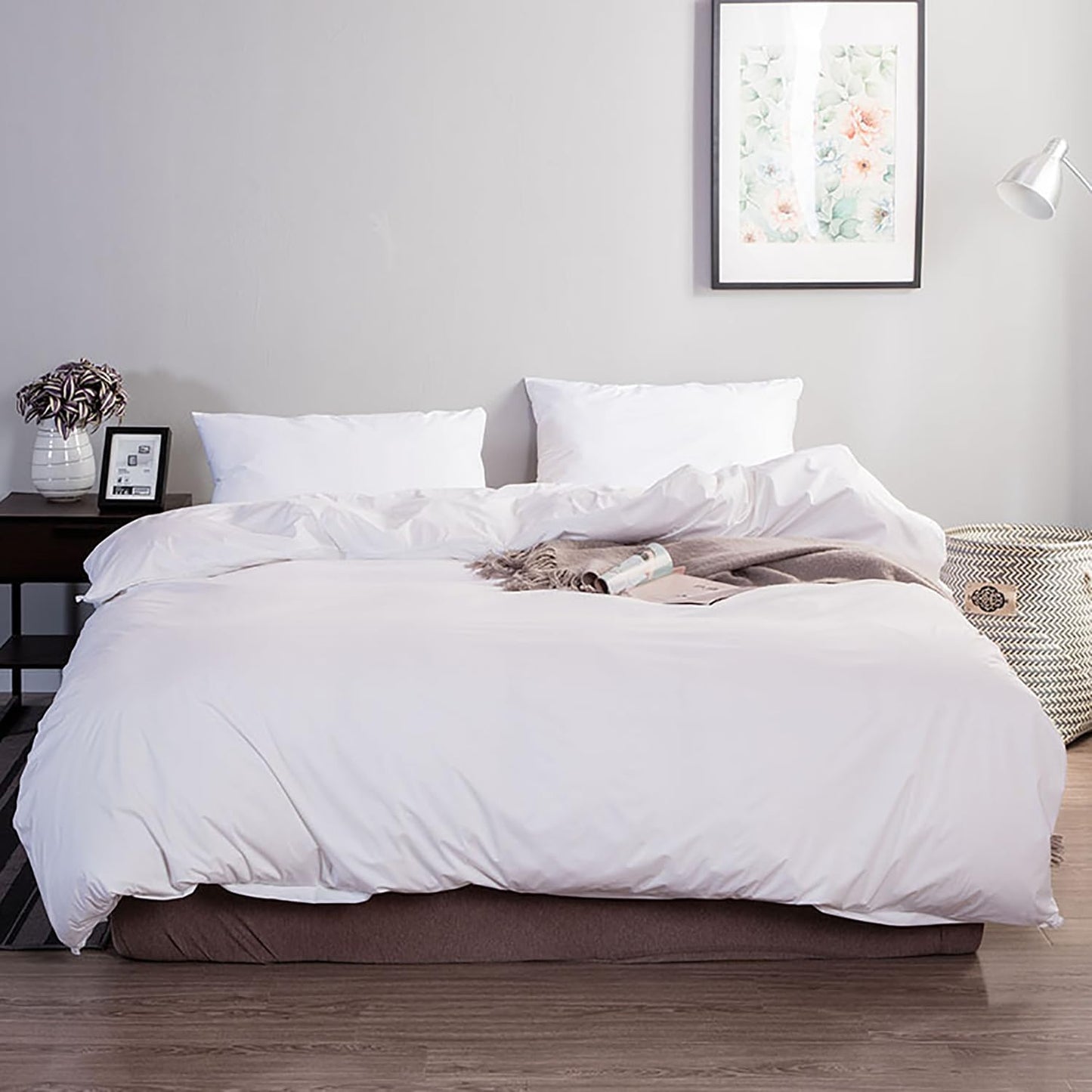 KAREVER White Fluffy Comforter Full Size Women Soft Bedding Set Men Durable 3 Pieces White Blanket Set 1 Full Comforter (80x90 inches) 2 Pillowcases (20x26 inches)