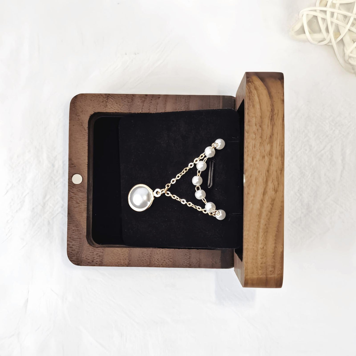RUOMOODDZ Wooden necklace box necklace gift box for her necklace case men small necklace boxes for jewelry gift necklace jewelry gift boxes wooden pendant box Anniversary Birthday Christmas Gift Box