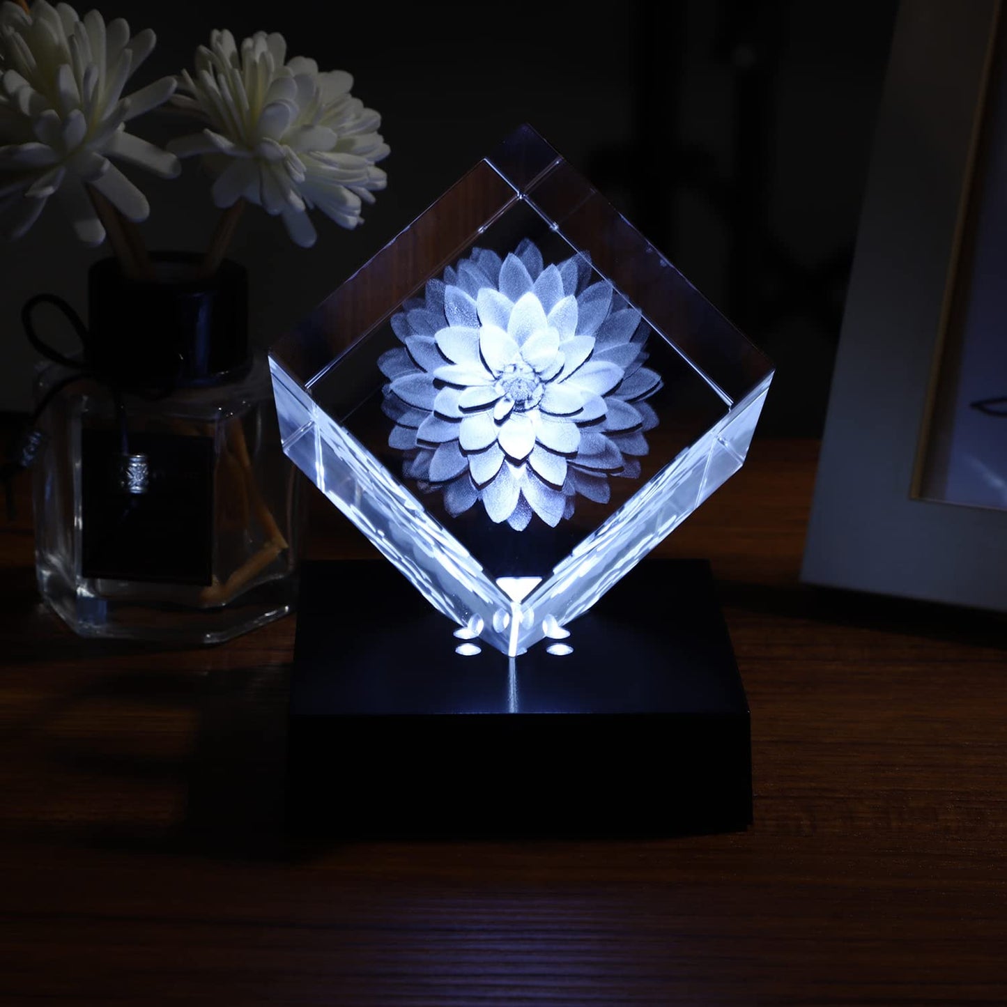 Facmogu LED Lights Base for Crystal 3D Glass Art, Plactic Pedestal Color Show Stand for Crystal Awards, Trophies, Statues, Figurines,USB Powered LED Display Base Stand (White)