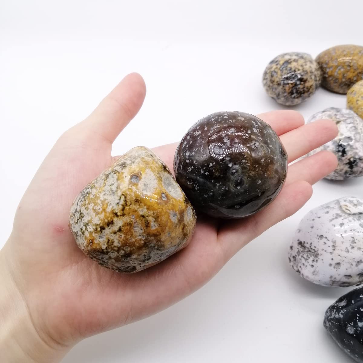 XMHOME Brazilian Agate Rough Rock 9Pcs Small Health Stress Exercise Massage Balls Healing Crystal Stone for Tumbling Specimen Collection Ornaments 2-3Lbs