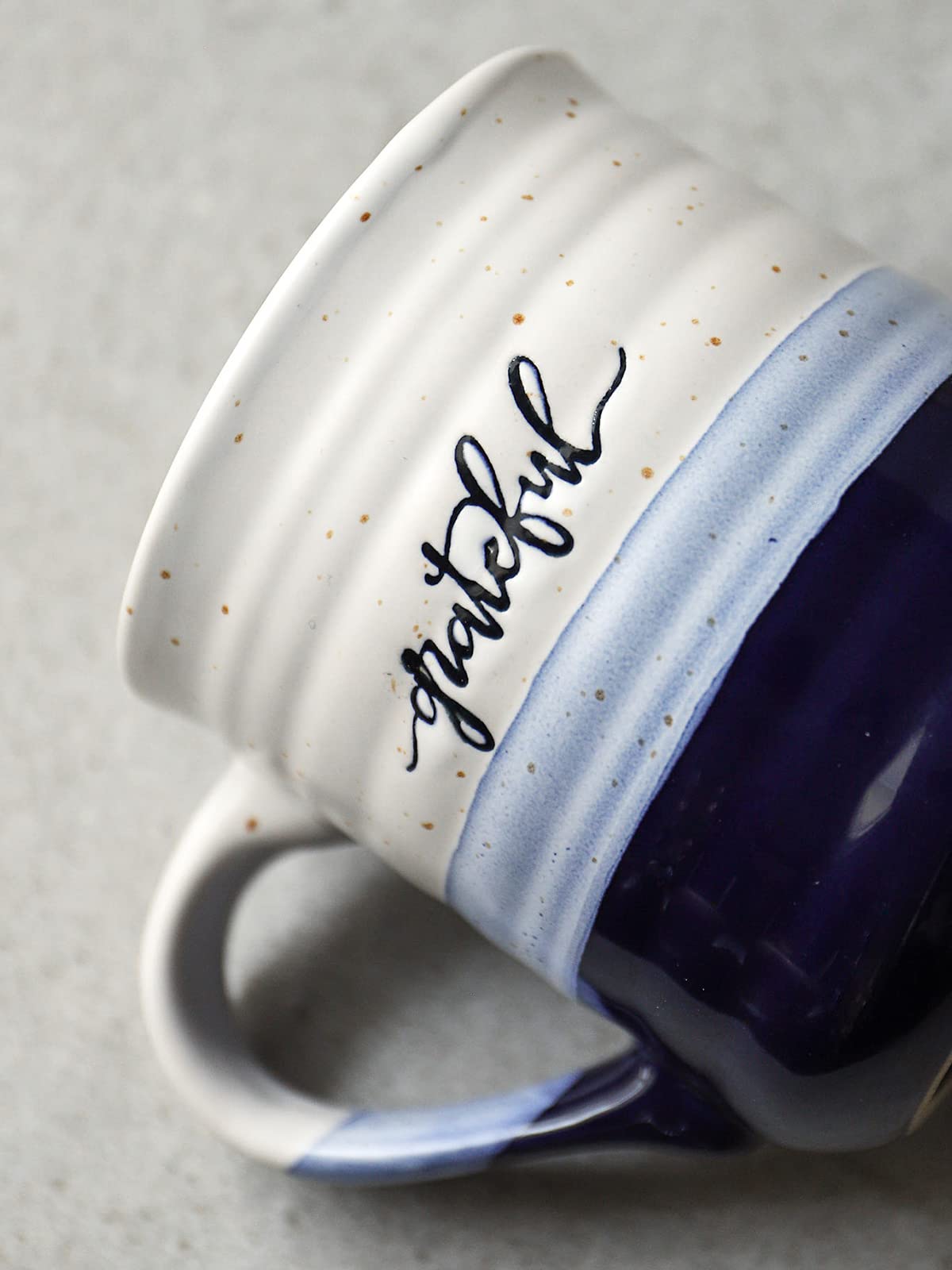 DOWAN 20 oz Coffee Mugs, Large Mugs with Word Blessed Grateful, Porcelain Coffee Cup, Thank You Gifts for Mom Dad, Set of 2