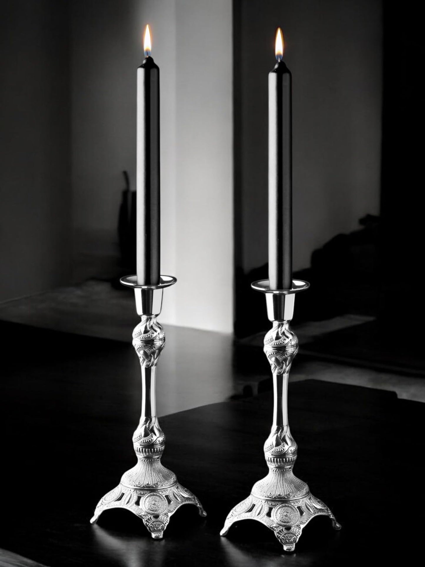 Alisveristime 2-Piece Candle Holder Set - Medium Size Decorative Zamac Candlesticks for Elegant Home Decor (Gold & Silver) (Silver)