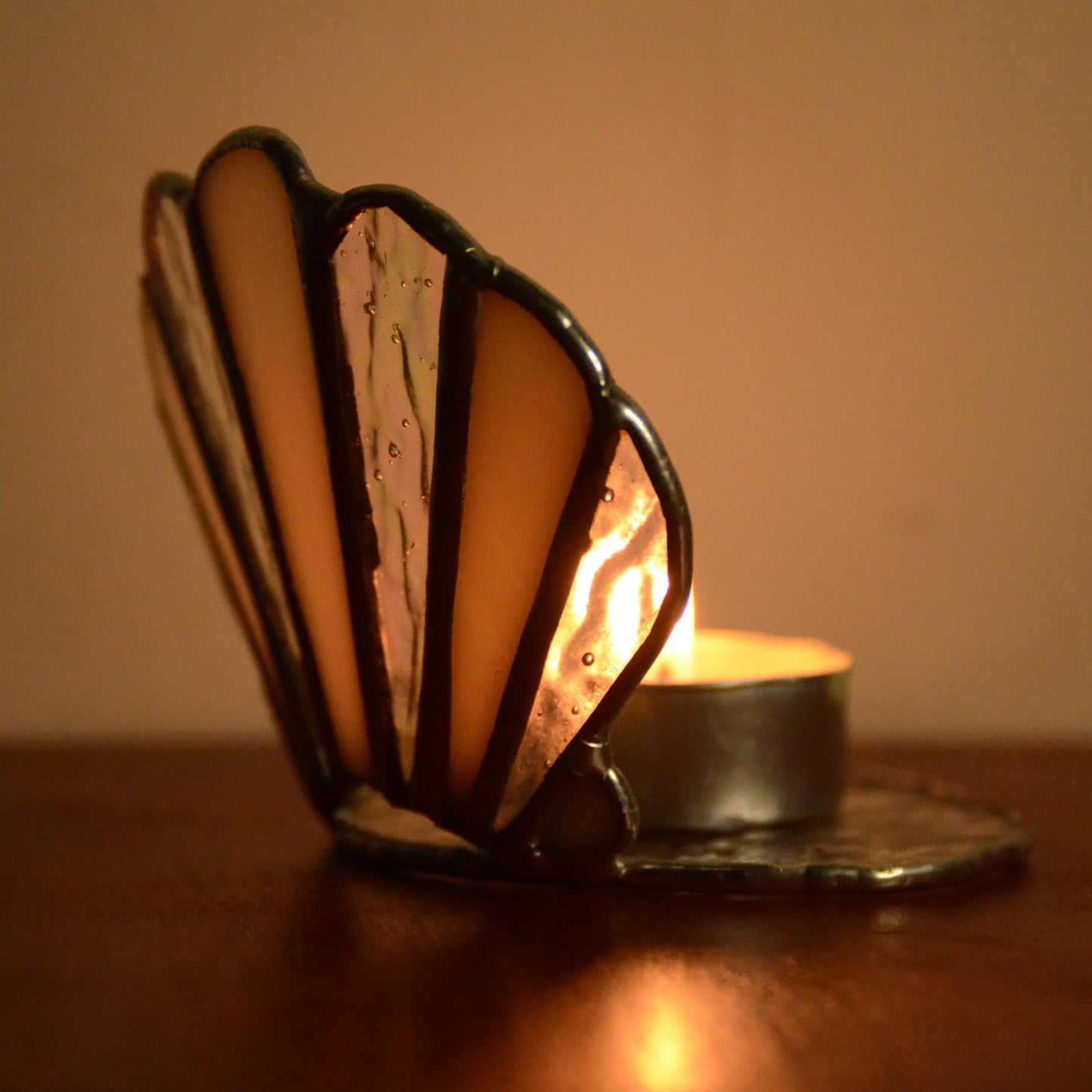 Handmade Stained Glass Shell Candle Holder - Elegant Tabletop Decor for Living Room, Bedroom & Dining Room, for Women, Mom & Wife for Valentine's Day, Christmas, Birthday & Anniversary