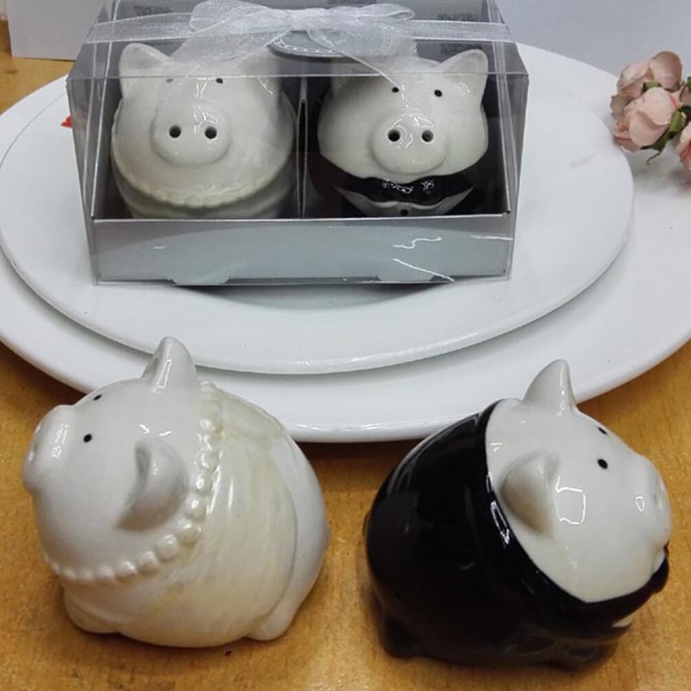 1 Pair Ceramic Pig Salt Pepper Shakers Wedding Favor Kitchen Seasoning Jars Bride Groom Set