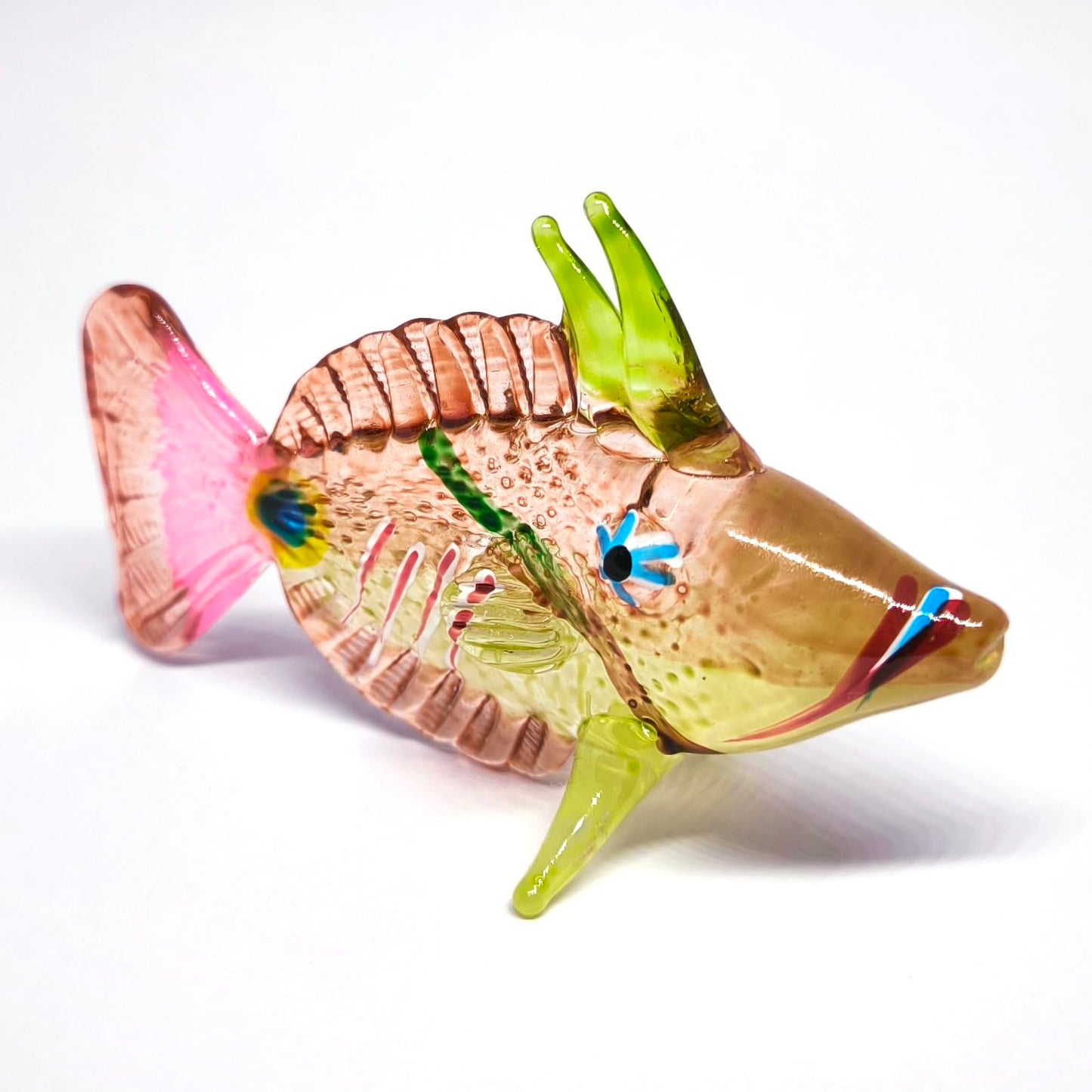ZOOCRAFT Hand-Blown Glass Fish Figurine for Fish Lovers, Artisan Lampwork Sculpture — Coastal & Ocean Decor Gift for Marine Enthusiasts & Beach Home Collectors