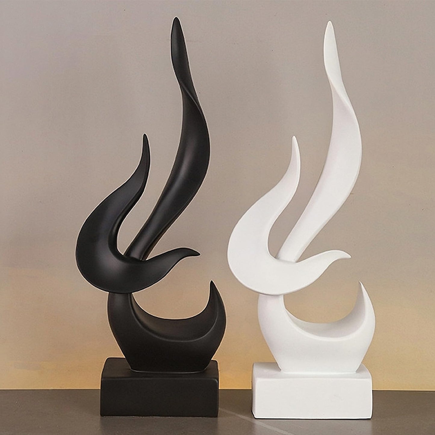 Bocnity Modern Flame Sculpture Decor Flame Statue Resin Sculptures Abstract Art Figurines Centerpiece Sculpture for Home Decor Living Room Stand Coffee Table Office Decor(Black-B)
