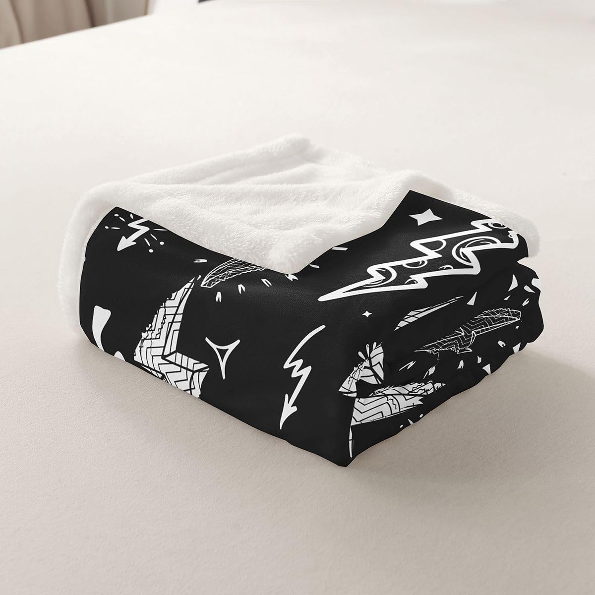 Homewish Lightning Throw Blanket Hand Drawn Doodle Lightning Bolt Bed Throws for Kids Boys Thunderbolts Flannel Fleece Blanket for Couch Sofa Lightweight Fuzzy Blanket, Baby Size (30 x 40 Inches)