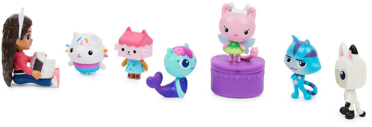 Gabby’s Dollhouse, Deluxe Figure Gift Set with 7 Toy Figures and Surprise Accessory, Kids’ Toys for Ages 3 and above
