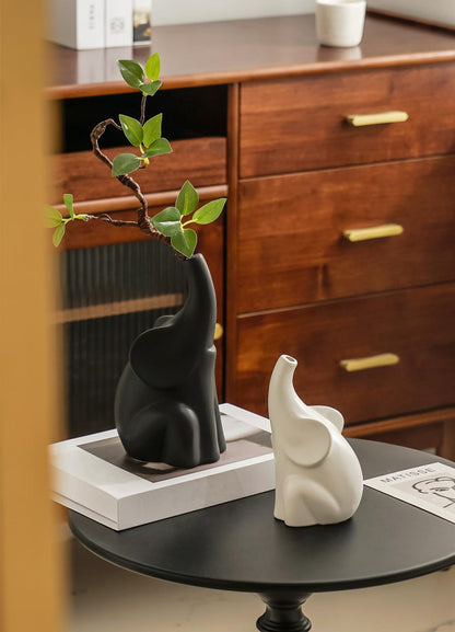 GZDDYUMYJX Loving Pair of Elephants,with Flower,Modern Ceramic Decor Statue,Good Luck Elephant,for Bookshelf Living Room Office Table Shelf Decorations.Gifts for Lover, Wife, Mother.