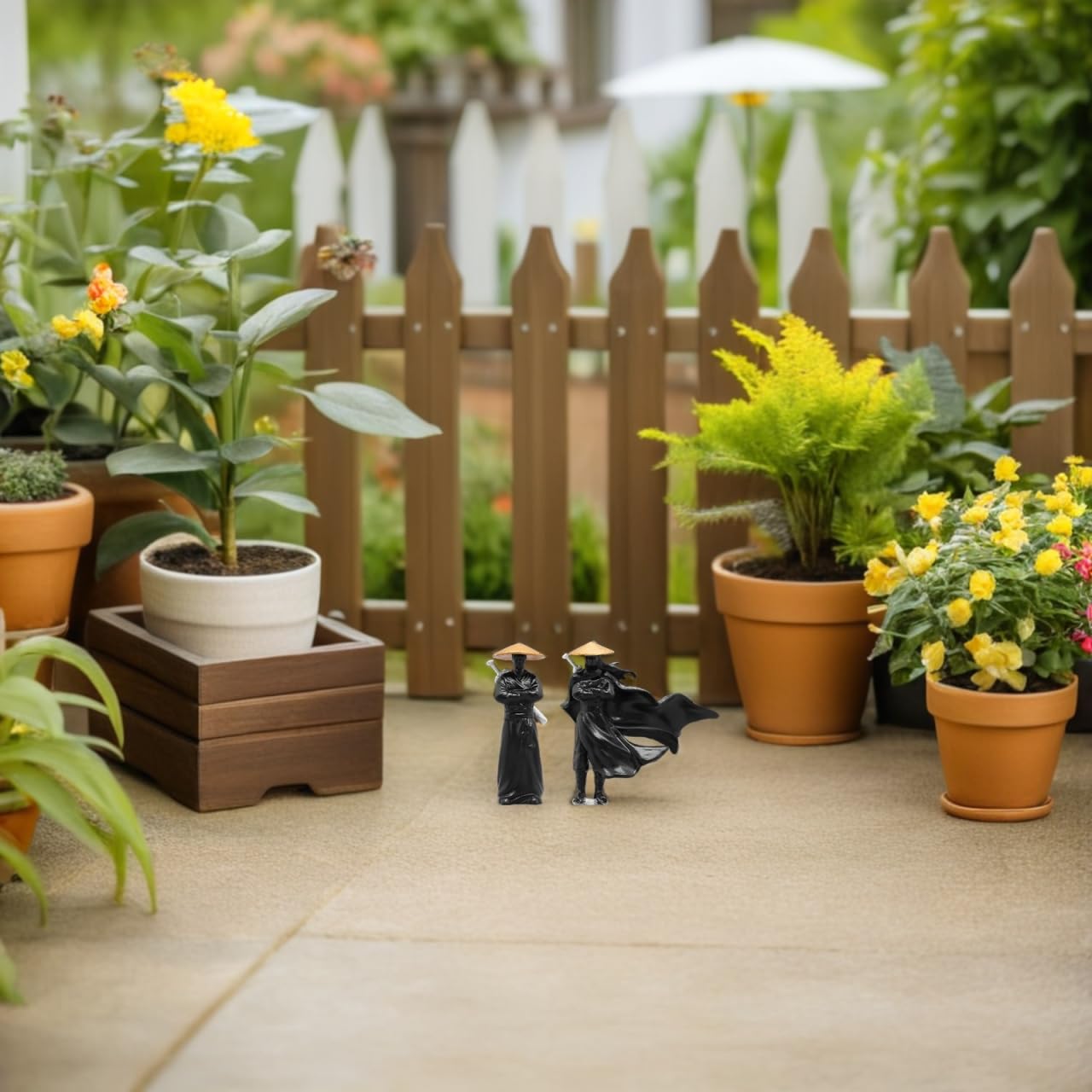 HOLIDYOYO Xiake Small Ornaments Miniature Decorations Resin Ancient Chinese Figurines Micro Landscape Bonsai Decor 1.97 Inch Garden Sculptures