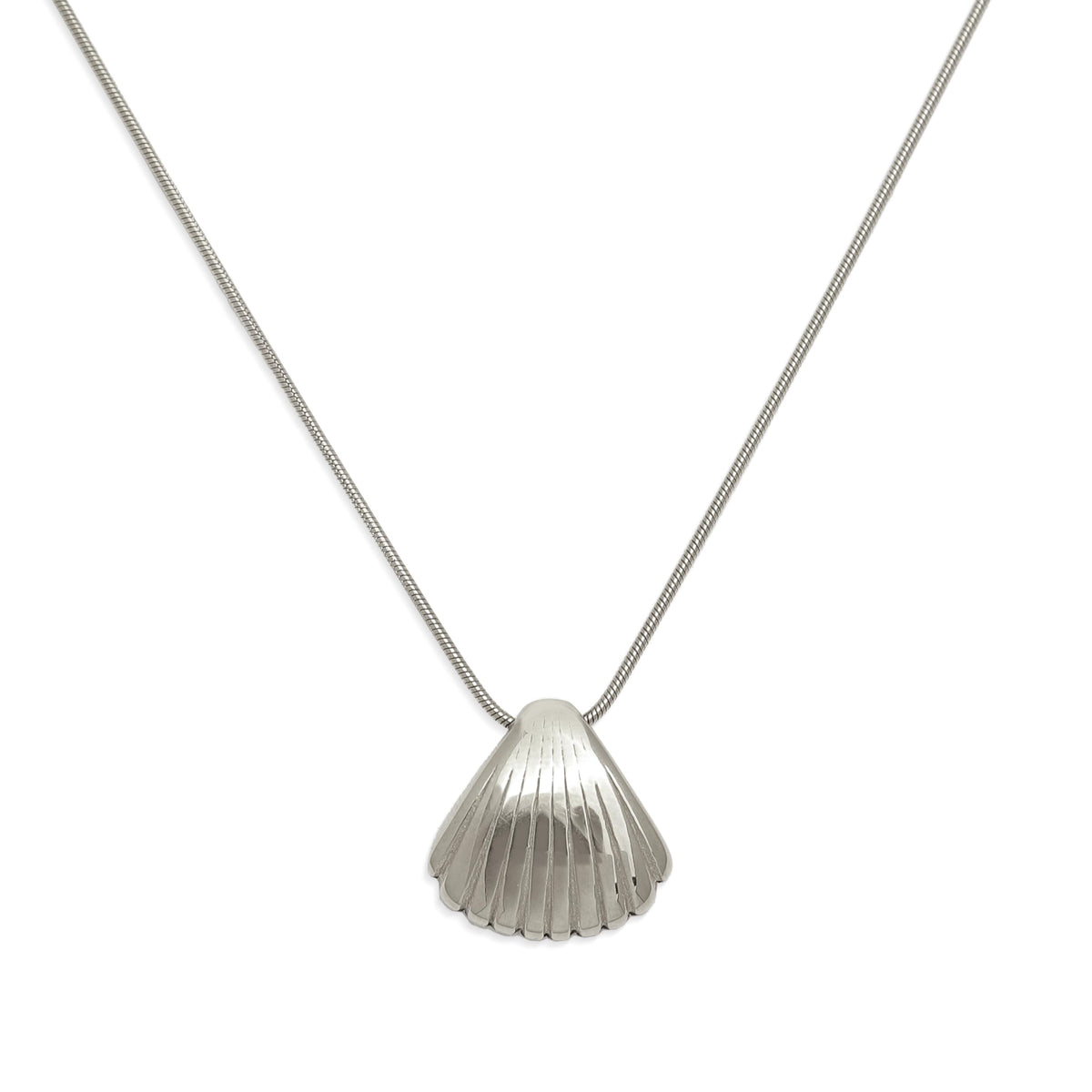 Frigotine Dainty Silver Shell Pendent Necklace for Women, Trendy Simple Statement Seashell Textured Adjustable Snake Chain Choker Summer Beach Jewelry Gifts
