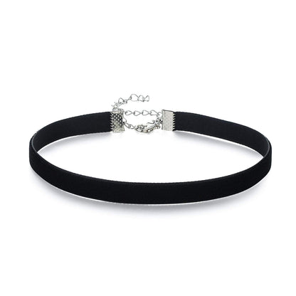 AnalysisyLove Classic Black Velvet Choker Necklace for Women, Valentines Birthday Gifts, Halloween Cosplay Jewelry