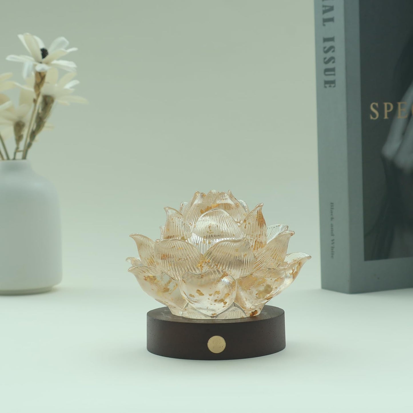 YeseeYe Lotus Statue with Light - Lotus Lamp Nightlight Tabletop Home Decoration Figurine for Living Room Office Shelves Coffee Table Desk Decor Sculpture