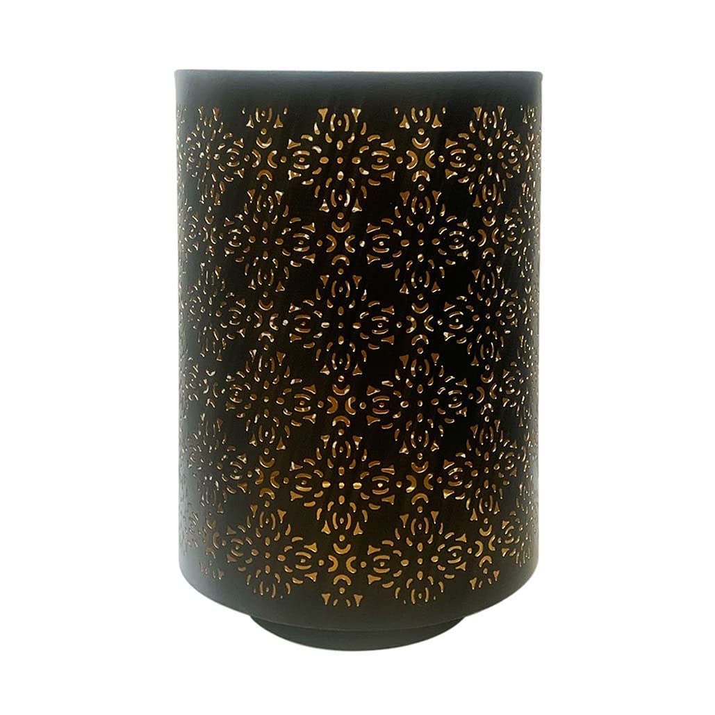Hosley Set of 2 Diamond Cut Candle Holders Elegant 8 Inch Height Stands for Timeless Ambiance and Versatile Styling Dazzle Your Decor