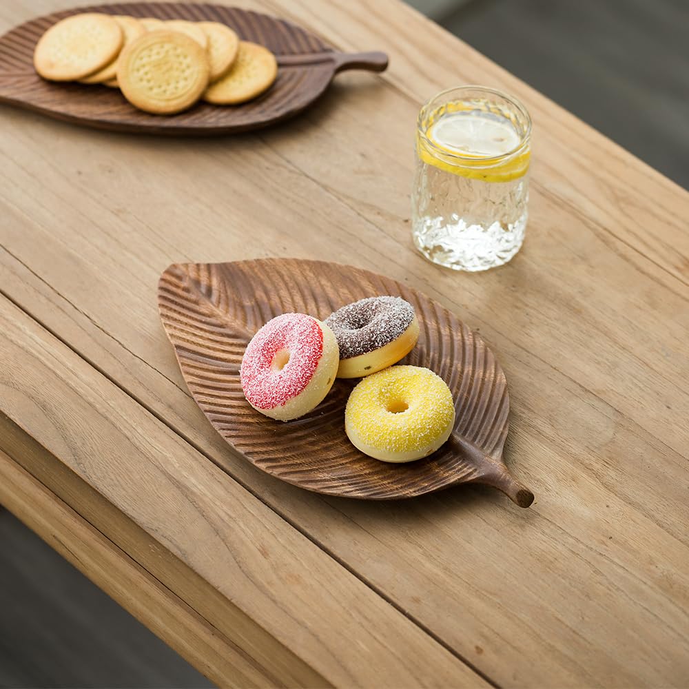 MIGAKU HOME Acacia Wood Leaf Design Serving Tray - Decorative Wooden Platter for Charcuterie, Cheese, Fruit, Kitchen Table Decor