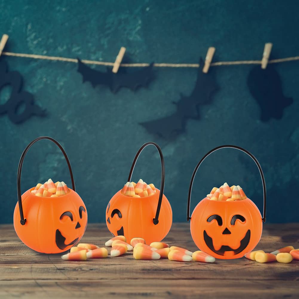 MCPINKY Mini Halloween Portable Pumpkin Bucket, 16PCS 2.5 inches Small Halloween Pumpkin Candy Buckets Children Trick or Treat Bags for Halloween Party Favor