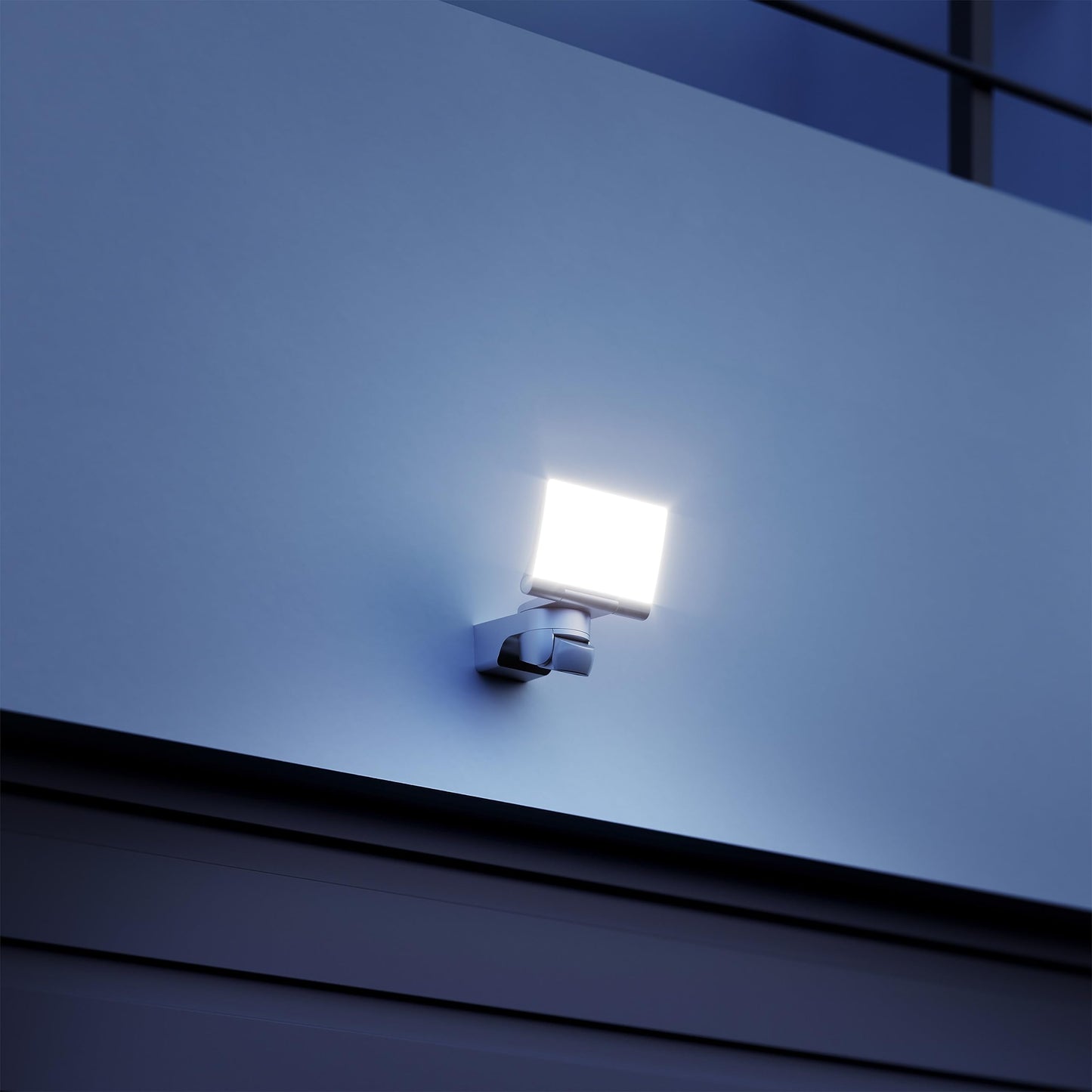 Steinel LED Spotlight XLED Home 2 S White, Adjustable Floodlight, Exterior Light, 13.7 W, 180° Motion Sensor Spotlight for Garden, Patio Garage or Warehouse , 19.4 x 18 x 16.1 cm