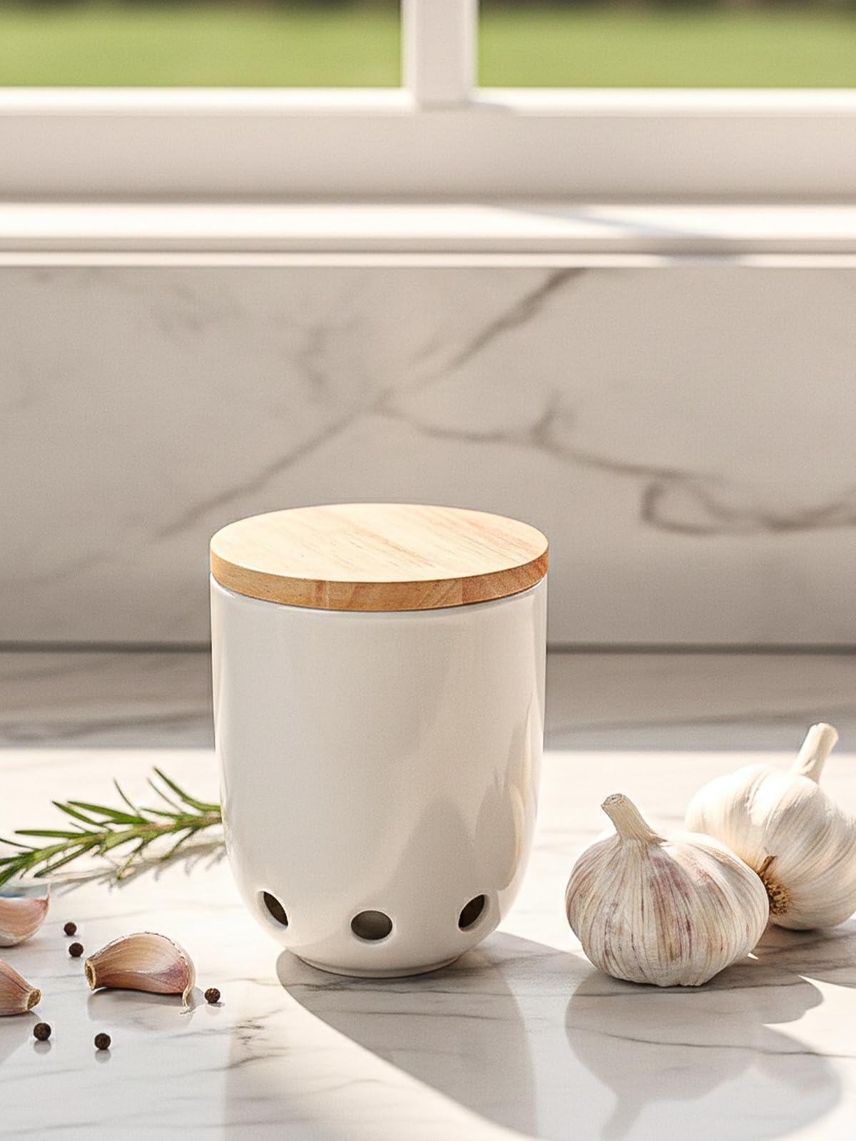 LEETOYI Ceramic Garlic Keeper for Counter, Garlic Holder with Wood Lid (White)