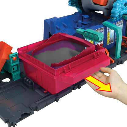 Hot Wheels Let's Race Netflix - City Toy Car Track Set, Ultra Shark Car Wash with 1:64 Scale Color Reveal Toy Car, Repeat Color-Change Feature, Storage, HTN82