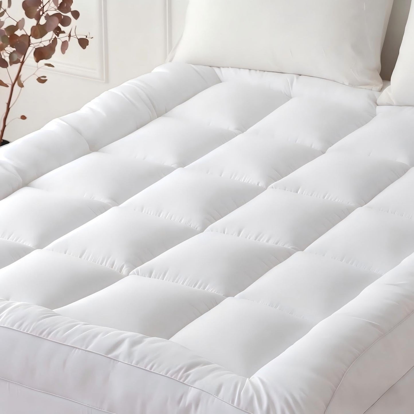 TerraSera Thick Mattress Topper Bed Topper Soft Pillow Top Mattress Topper Mattress Pad with Deep Pocket Breathable Machine Washable Durable Polyester(King)