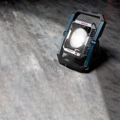 Bosch Professional 18V System Cordless LED Construction Site Floodlight GLI 18V-2200 C (max. brightness 2200 lumen, Connect Ready, without battery/charger)