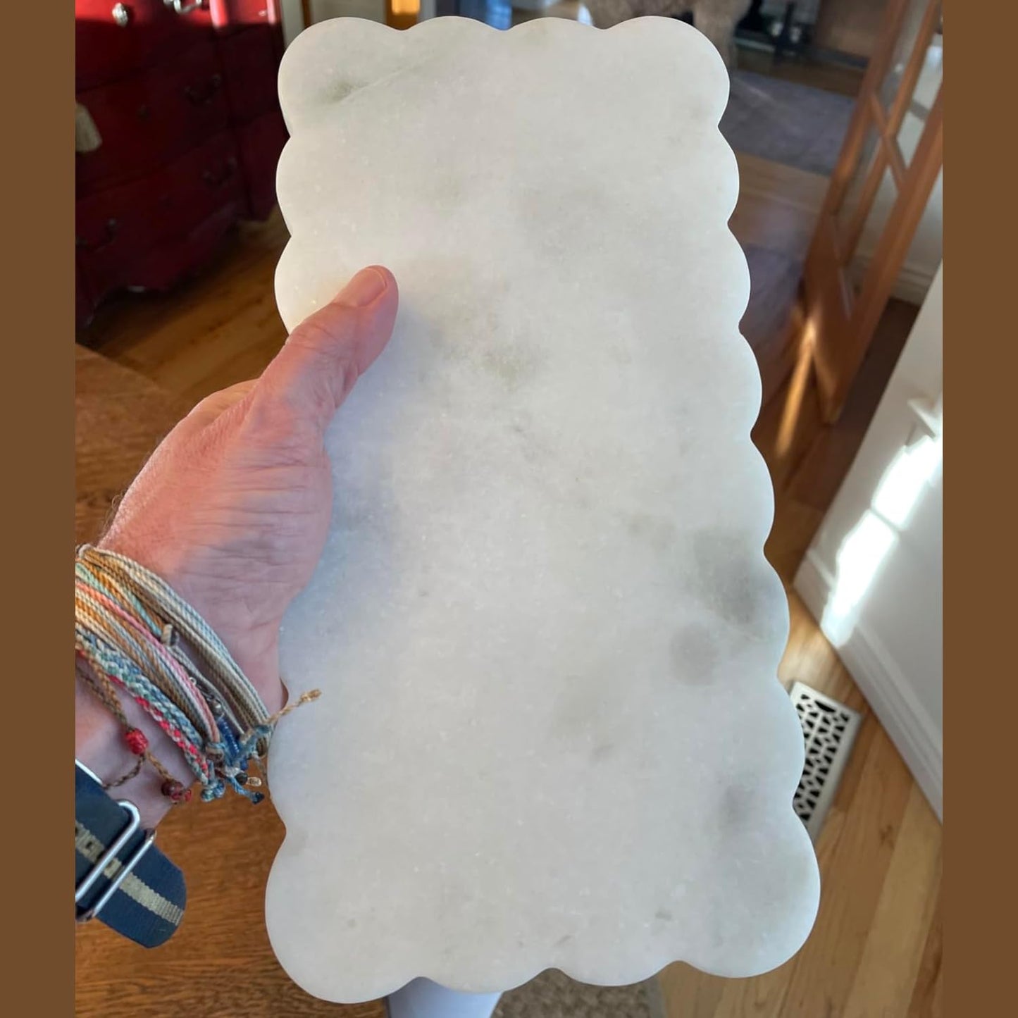Natural Multi-Purpose Marble Charcuterie & Cutting Board with Scalloped Edge Chopping Board Decorative Vanity Bathroom Kitchen Tray Non-Slip Bumper Scratch Proof Home Decor Perfume Display 12"x6"