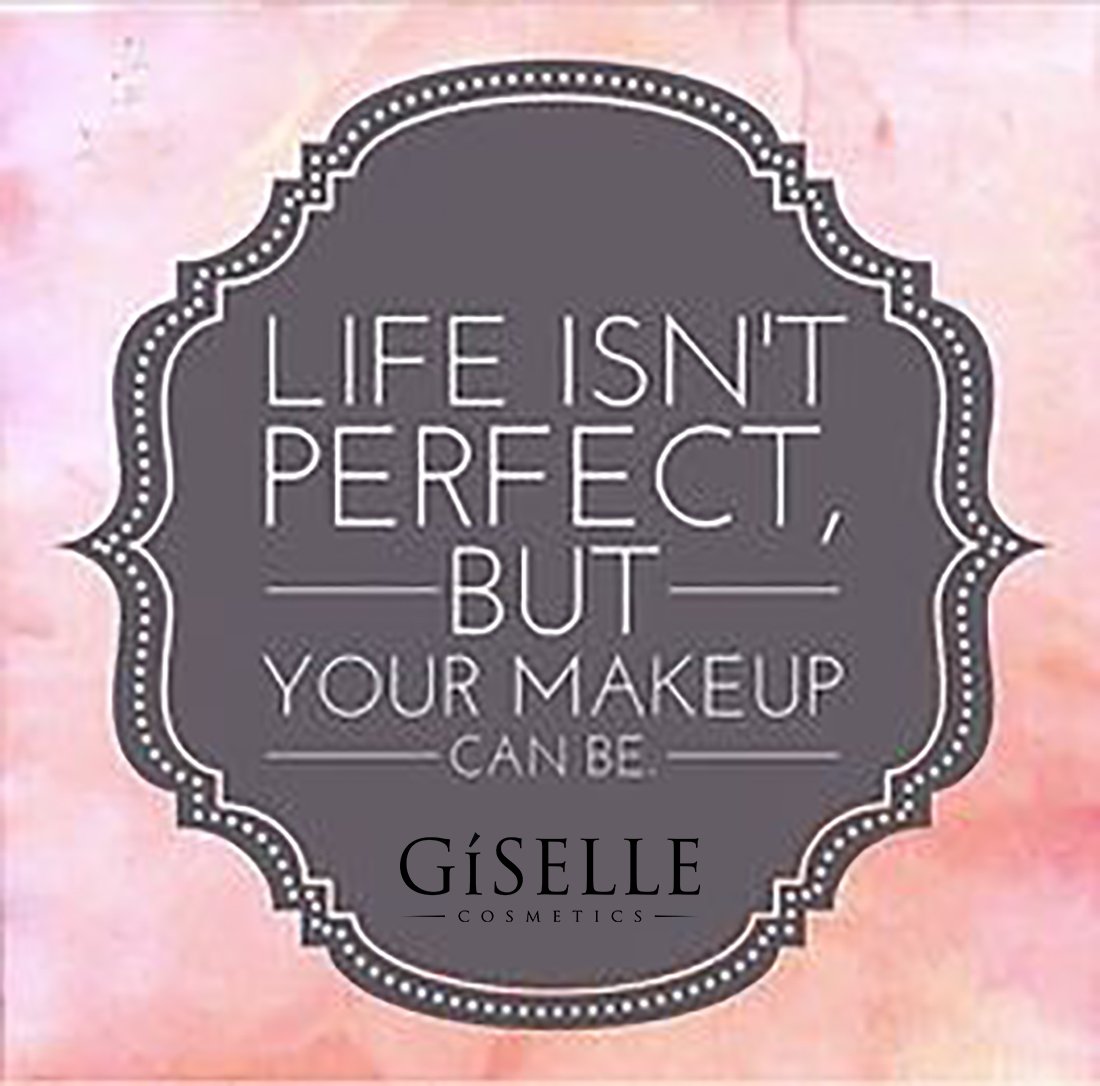 Giselle Cosmetics Loose Powder Mineral Foundation for Full Facial Coverage, Girl's Best Friend (Light), 0.18 oz.
